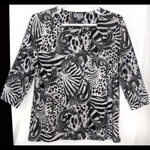 Studded JM COLLECTION Sz XL 1X Black & White Multi Animal Print Stretch Blouse - Picture 1 of 4